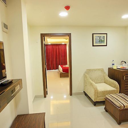 Joyees Residency Hotel Kottajam Kültér fotó