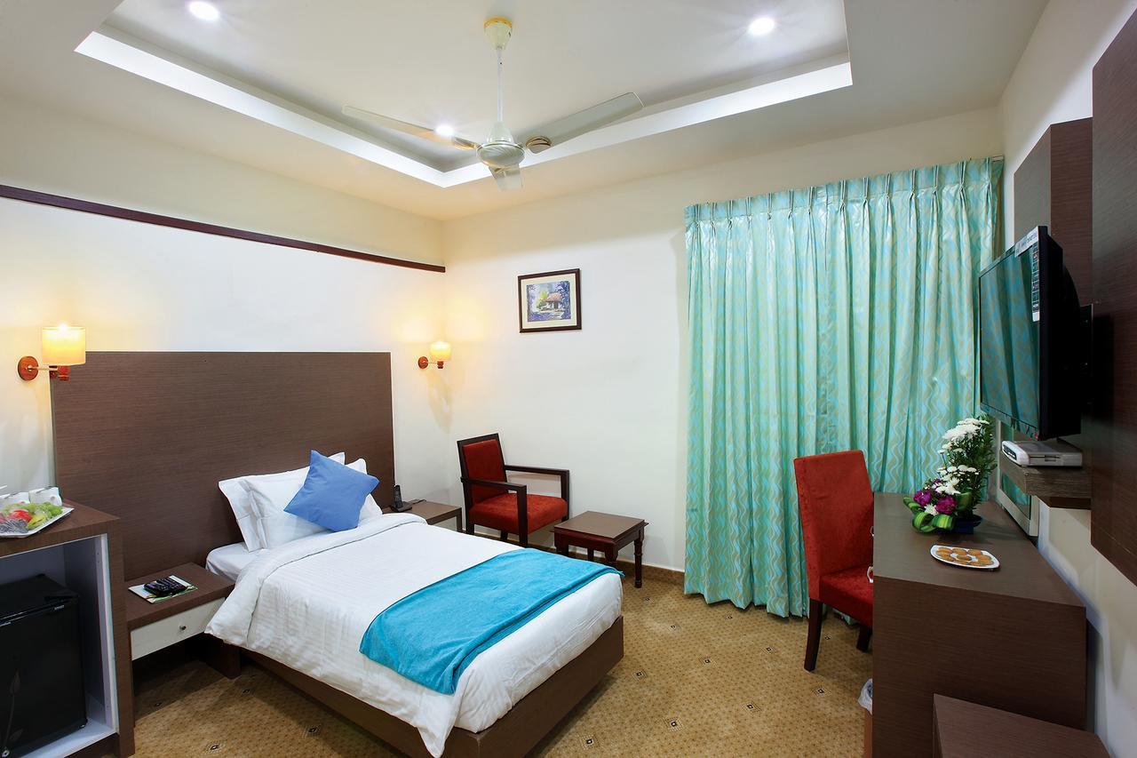Joyees Residency Hotel Kottajam Kültér fotó